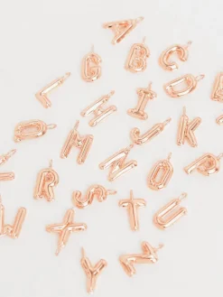 Alphabet 'Q' Charm