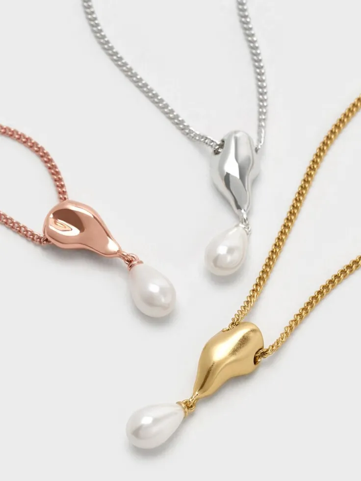 Corrine Teardrop Pearl Necklace