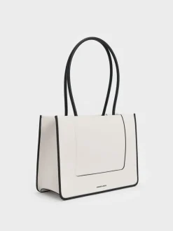 Daylla Tote Bag