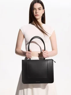 Daylla Tote Bag