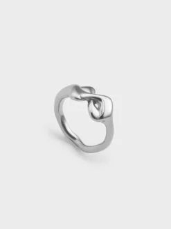 Emilia Wavy Ring