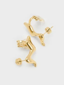 Emilia Wavy Stud Earrings