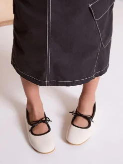 Girls' Patent Two-Tone Bow Ballet Flats
