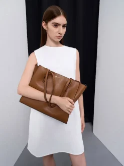 Sansa Tote Bag