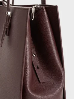 Sansa Tote Bag