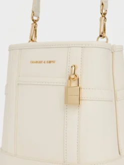 Scottie Bucket Bag