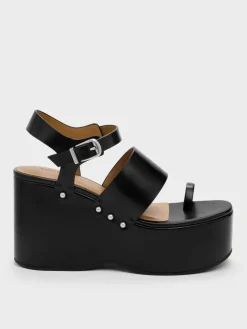 Tarian Toe-Ring Platform Wedges