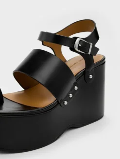 Tarian Toe-Ring Platform Wedges
