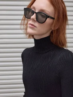 Violette Oval Sunglasses